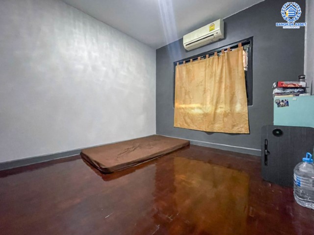 *****ทาวน์เฮ้าส์มือสองย่านปทุมธานี ม.พฤกษา11 รังสิต-นครนายก เนื้อที่ 18 ตร.ว. ฟังก์ชัน 3 ห้องนอน 2 ห้องน้ำ 1 ที่จอดรถ แถมฟรี! 1 เครื่องปรับอากาศ บนทำเลเยี่ยม เข้าเมืองสะดวก ใกล้ฟิวเจอร์พาร์ค รังสิต และทางด่วน "มอเตอร์เวย์ คลอง5" ราคาสุดคุ้ม!